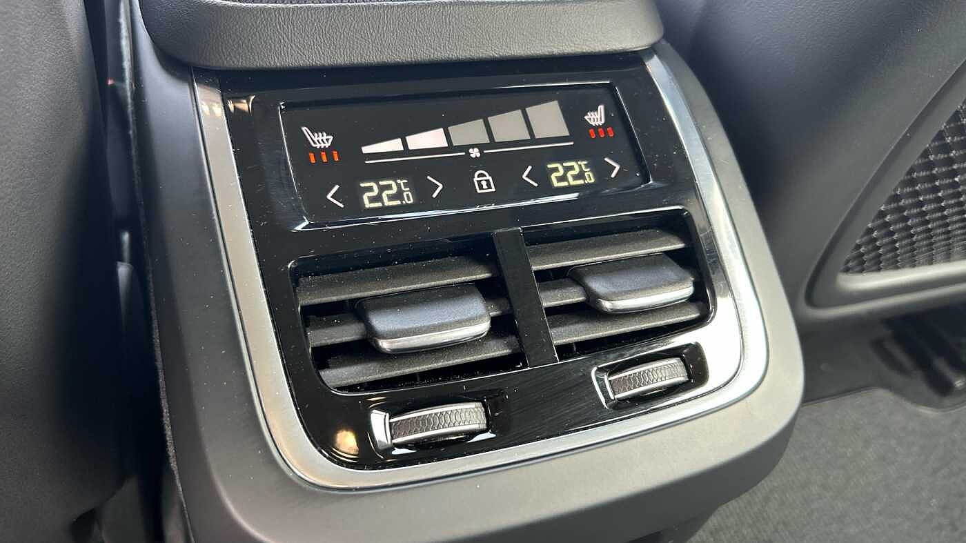 Volvo V90 Cross Country Plus, B5 AWD mild hybrid, Petrol (Very Rare Car, Fantastic Condition)