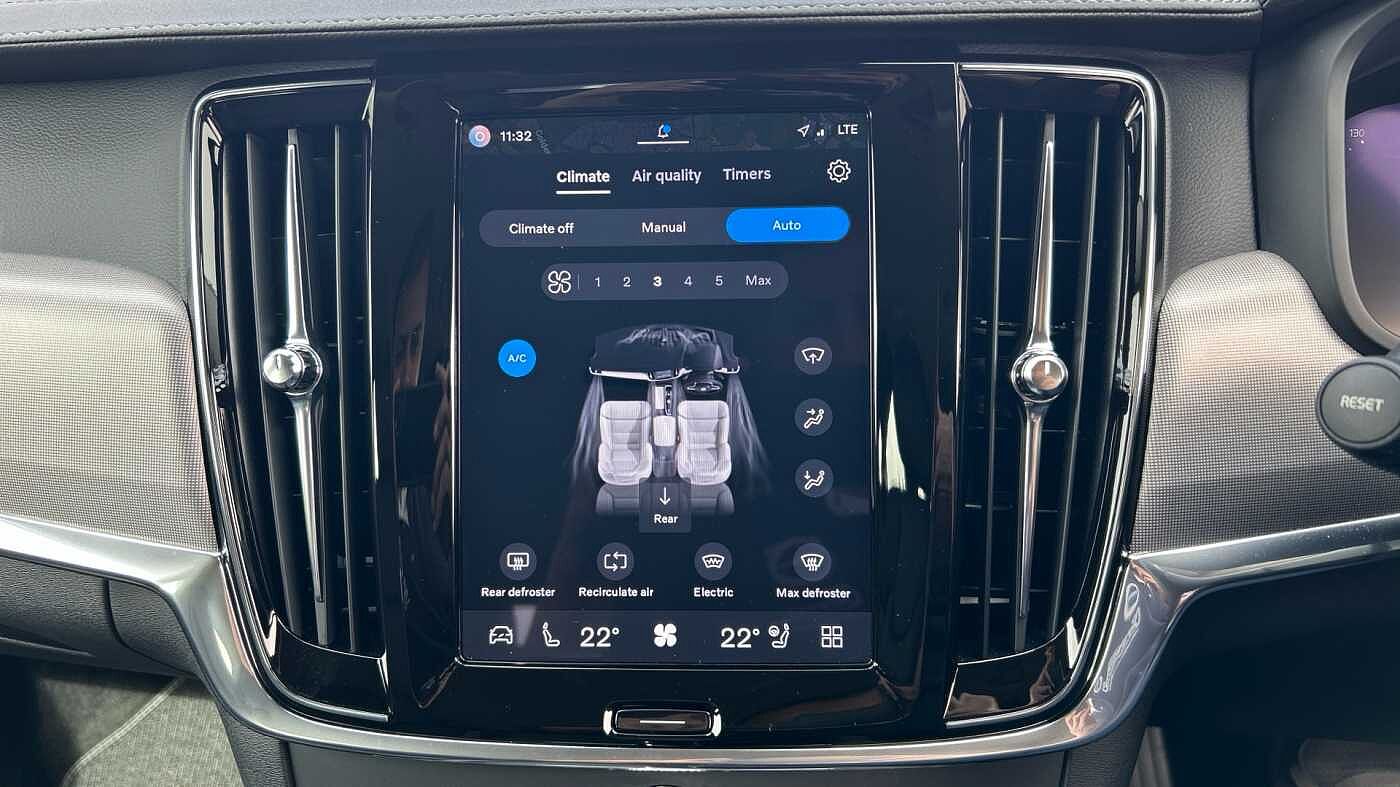 Volvo V90 Cross Country Plus, B5 AWD mild hybrid, Petrol (Very Rare Car, Fantastic Condition)