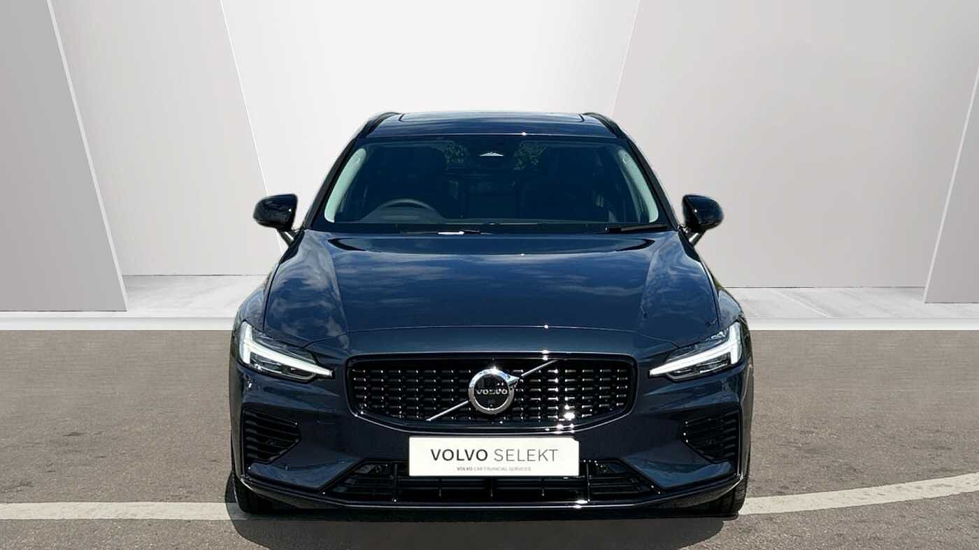 Volvo V60 Ultra, T8 AWD Plug-in hybrid, Electric/Petrol, Dark (Ex Demo, Under 200 Miles)