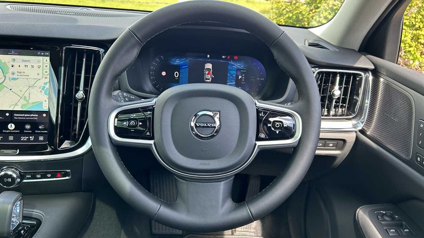Volvo V60 Ultra, T8 AWD Plug-in hybrid, Electric/Petrol, Dark (Ex Demo, Under 200 Miles)