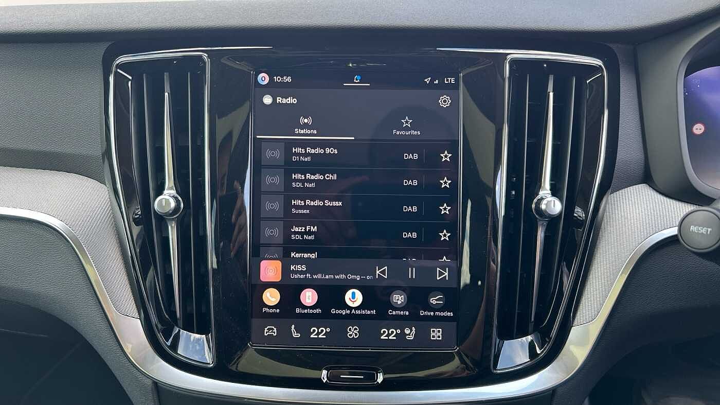 Volvo V60 Ultra, T8 AWD Plug-in hybrid, Electric/Petrol, Dark (Ex Demo, Under 200 Miles)