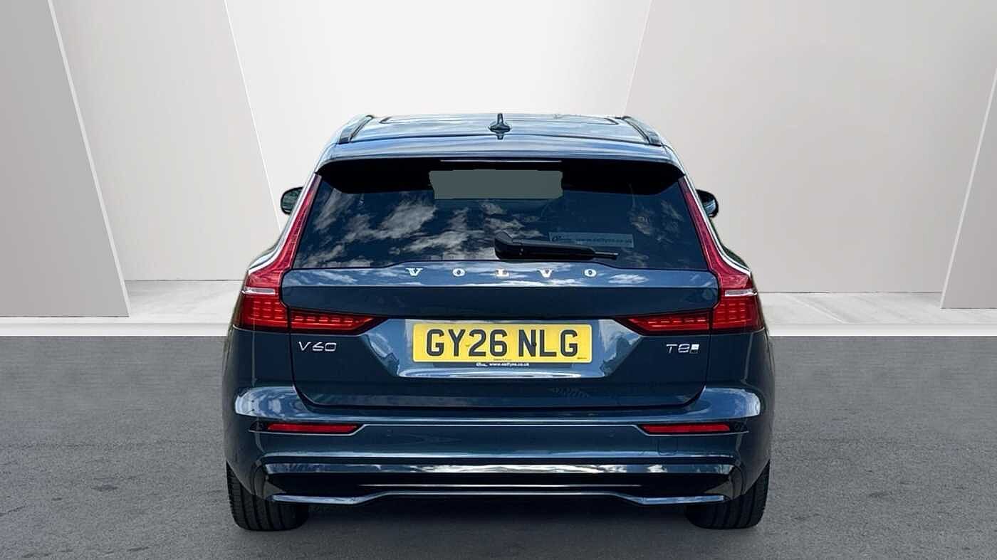 Volvo V60 Ultra, T8 AWD Plug-in hybrid, Electric/Petrol, Dark (Ex Demo, Under 200 Miles)