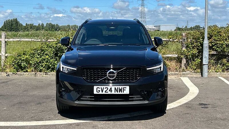 Volvo XC40 Plus, B3 Mild hybrid, Petrol, Dark (360 Camera, Tempa Spare, Dark Tints)