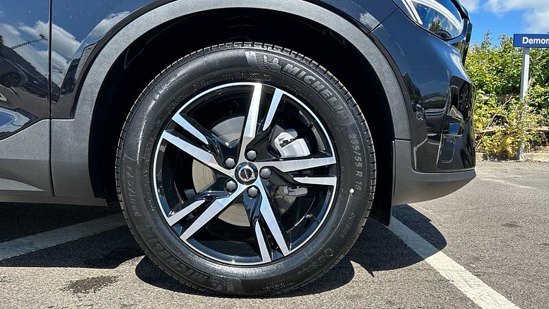 Volvo XC40 Plus, B3 Mild hybrid, Petrol, Dark (360 Camera, Tempa Spare, Dark Tints)