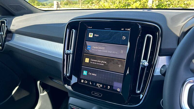 Volvo XC40 Plus, B3 Mild hybrid, Petrol, Dark (360 Camera, Tempa Spare, Dark Tints)