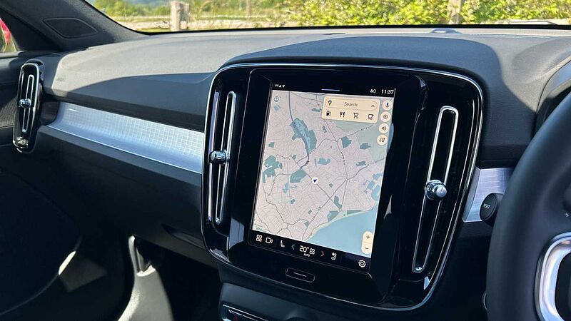 Volvo XC40 Plus, B3 Mild hybrid, Petrol, Dark (360 Camera, Tempa Spare, Dark Tints)