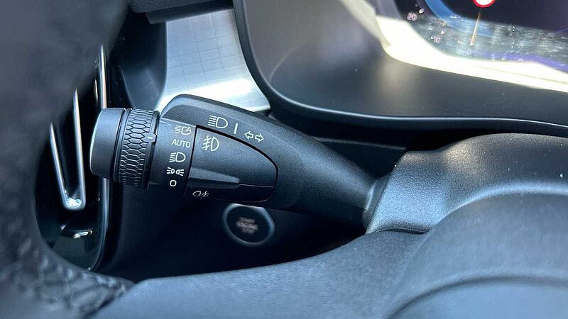 Volvo XC40 Plus, B3 Mild hybrid, Petrol, Dark (360 Camera, Tempa Spare, Dark Tints)