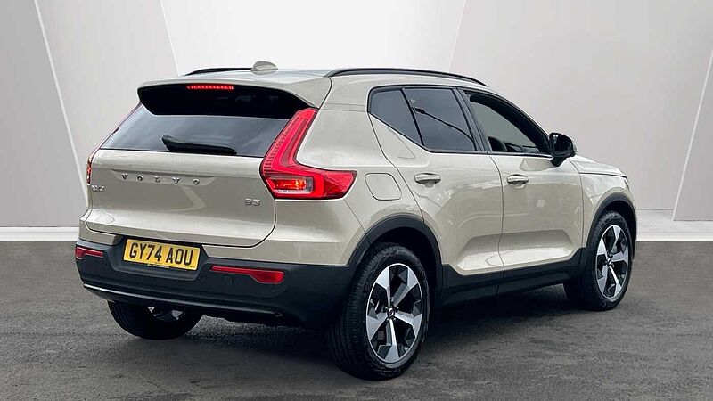 Volvo XC40 Plus, B3 Mild hybrid, Petrol, Dark (EX-DEMONSTRATOR- Heated Seats, Camera)