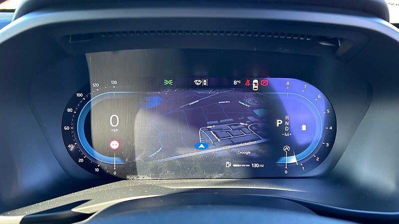 Volvo XC40 Plus, B3 Mild hybrid, Petrol, Dark(Heated Seats, Camera, Google)