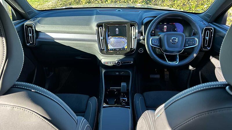 Volvo XC40 Plus, B3 Mild hybrid, Petrol, Dark(Heated Seats, Camera, Google)