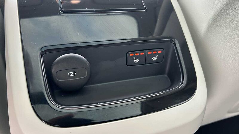 Volvo V60 Ultra, T8 AWD Plug-in hybrid, Electric/Petrol, Dark(DEMONSTRATOR - Sunroof)