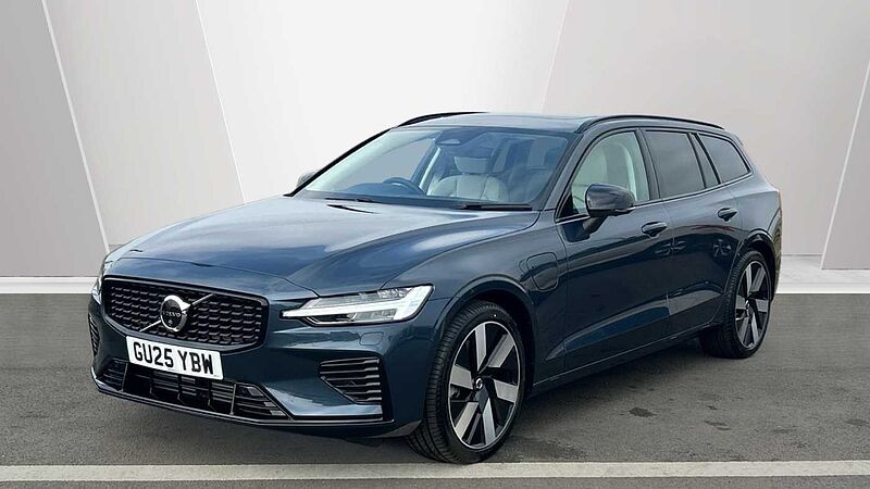 Volvo V60 Ultra, T8 AWD Plug-in hybrid, Electric/Petrol, Dark(DEMONSTRATOR - Sunroof)