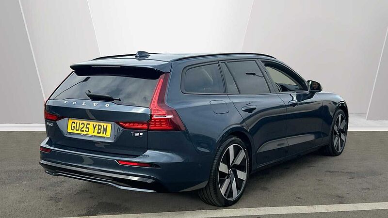 Volvo V60 Ultra, T8 AWD Plug-in hybrid, Electric/Petrol, Dark(DEMONSTRATOR - Sunroof)