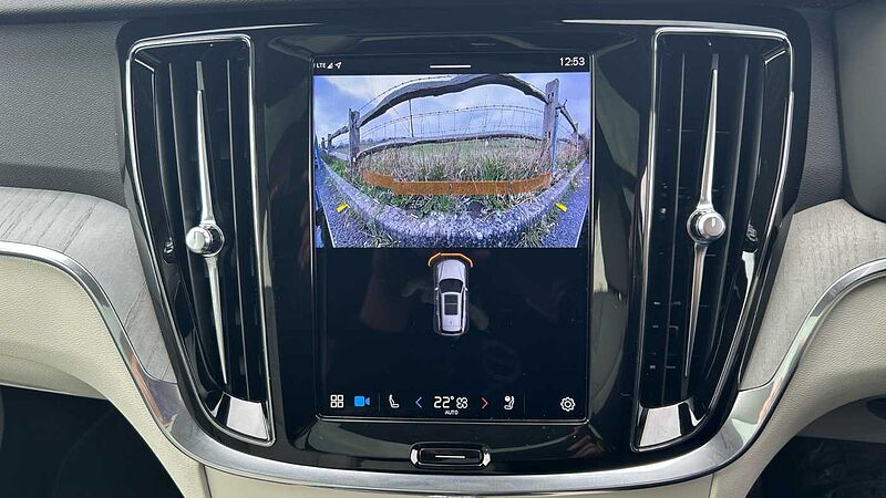 Volvo V60 Ultra, T8 AWD Plug-in hybrid, Electric/Petrol, Dark(DEMONSTRATOR - Sunroof)
