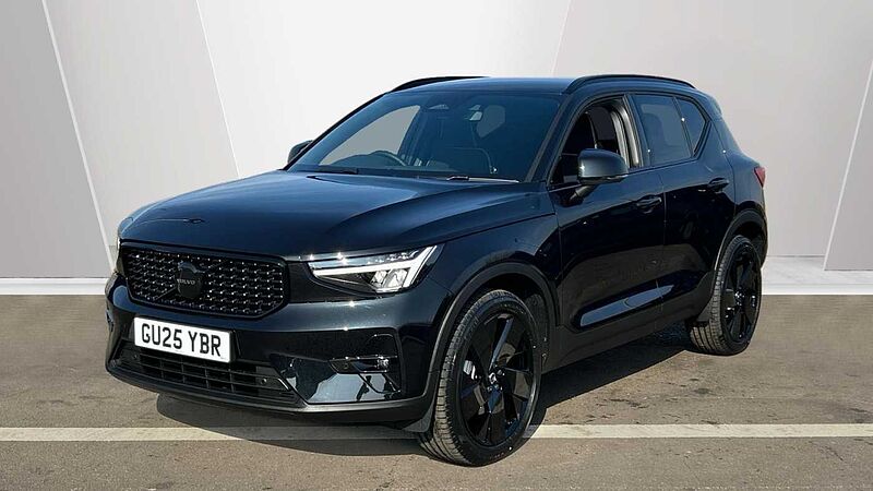 Volvo XC40 Black Edition Plus, B3 Mild hybrid, Petrol(DEMONSTRATOR, Camera, Google)