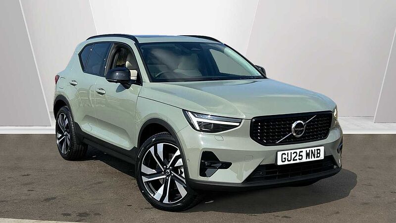 Volvo XC40 Ultra, B3 Mild hybrid, Petrol, Dark (CBS- Sunroof, 360, BLIS, Heated Seats)