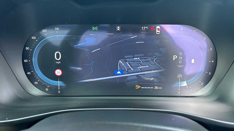 Volvo XC40 Ultra, B3 Mild hybrid, Petrol, Dark (CBS- Sunroof, 360, BLIS, Heated Seats)