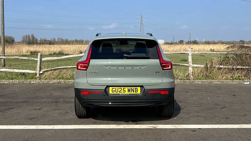 Volvo XC40 Ultra, B3 Mild hybrid, Petrol, Dark (CBS- Sunroof, 360, BLIS, Heated Seats)