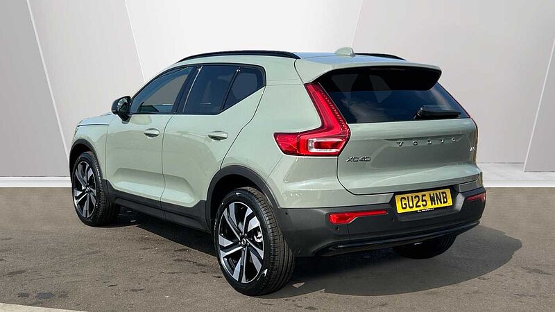 Volvo XC40 Ultra, B3 Mild hybrid, Petrol, Dark (CBS- Sunroof, 360, BLIS, Heated Seats)