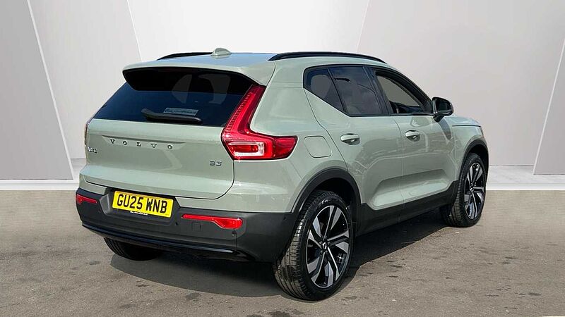 Volvo XC40 Ultra, B3 Mild hybrid, Petrol, Dark (CBS- Sunroof, 360, BLIS, Heated Seats)