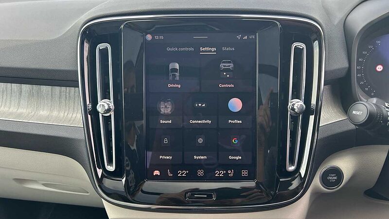 Volvo XC40 Ultra, B4 Mild hybrid, Petrol, Bright (Ex Demonstrator, Panroof, BLIS, 360)