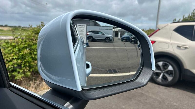 Volvo XC40 Ultra, B4 Mild hybrid, Petrol, Bright (Ex Demonstrator, Panroof, BLIS, 360)