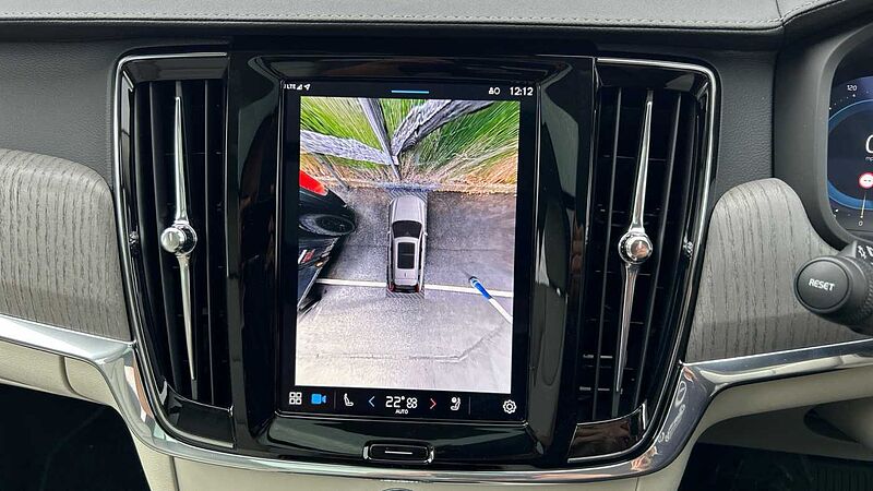 Volvo V90 Ultra, T8 AWD Plug-in hybrid, Electric/Petrol, (Dark Demonstrator, Sunroof)