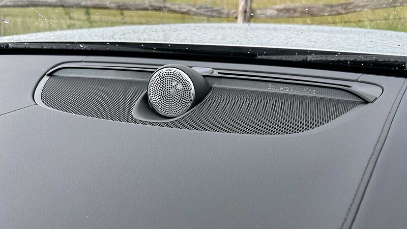 Volvo V90 Ultra, T8 AWD Plug-in hybrid, Electric/Petrol, (Dark Demonstrator, Sunroof)