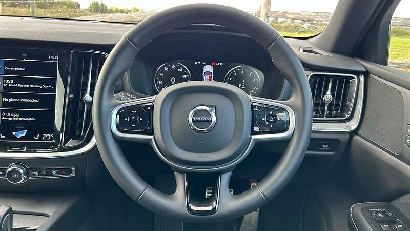 Volvo S60 R-Design, B5 mild hybrid (Apple Car Play, 19' Alloys, Camera, Low Miles)