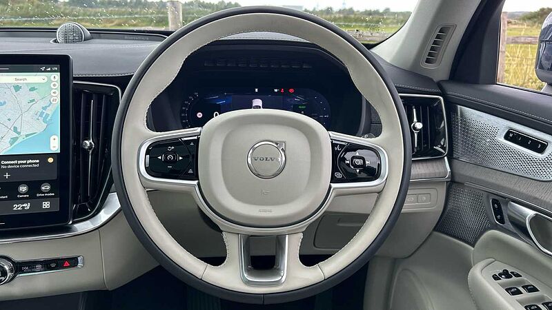 Volvo XC90 Ultra, T8 AWD Plug-in hybrid, Electric/Petrol, Bright, 7 Seats (Demonstrator)