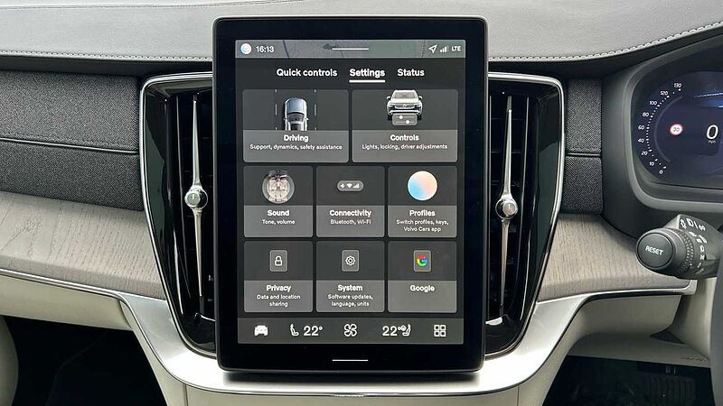 Volvo XC90 Ultra, T8 AWD Plug-in hybrid, Electric/Petrol, Bright, 7 Seats (Demonstrator)