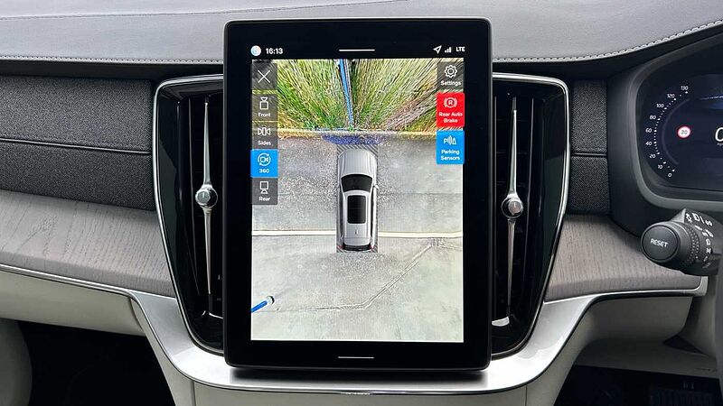 Volvo XC90 Ultra, T8 AWD Plug-in hybrid, Electric/Petrol, Bright, 7 Seats (Demonstrator)