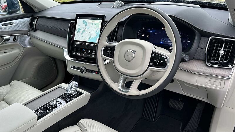 Volvo XC90 Ultra, T8 AWD Plug-in hybrid, Electric/Petrol, Bright, 7 Seats (Demonstrator)