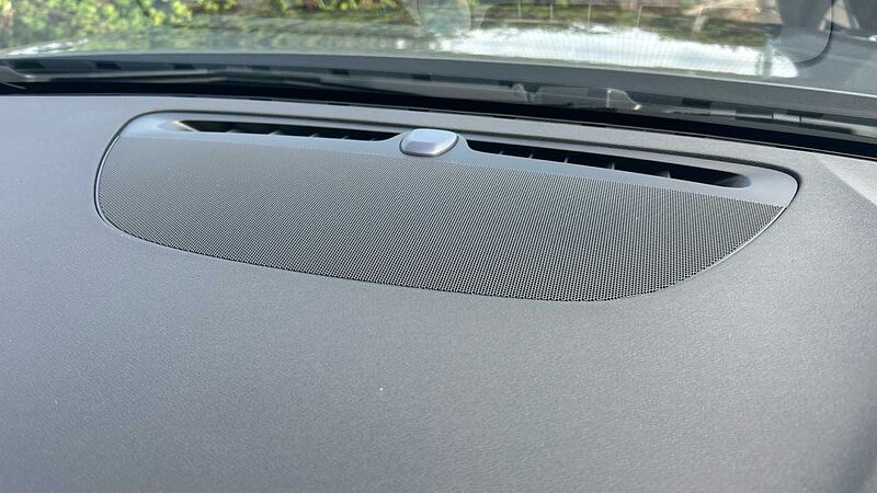 Volvo V60 Plus, B4 Mild hybrid, Petrol, Dark (Stunning 2026 Colour, Low Mileage! )