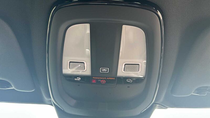 Volvo V60 Plus, B4 Mild hybrid, Petrol, Dark (Stunning 2026 Colour, Low Mileage! )