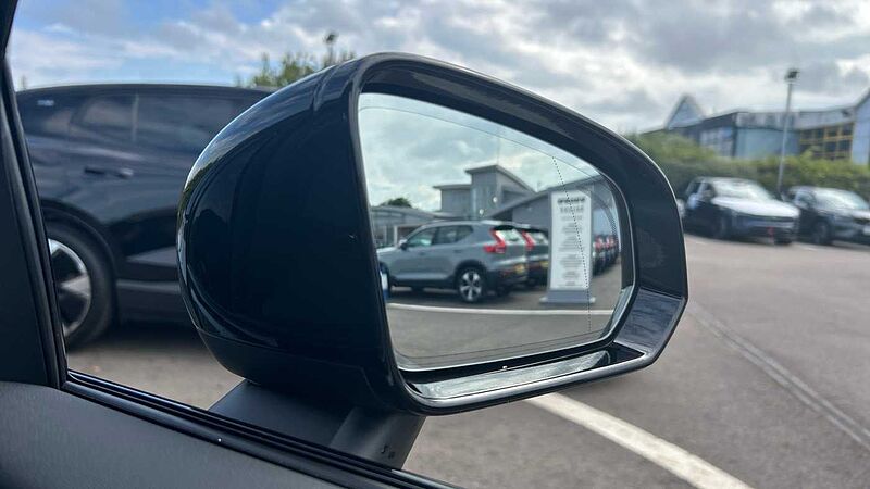 Volvo V60 Plus, B4 Mild hybrid, Petrol, Dark (Stunning 2026 Colour, Low Mileage! )