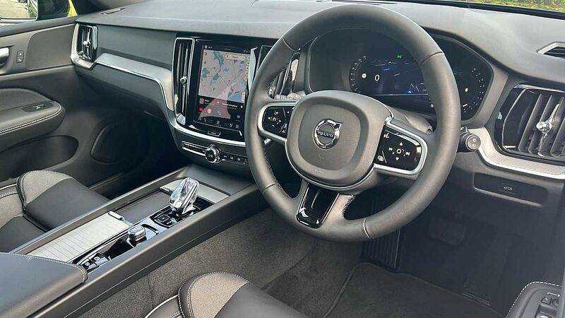 Volvo V60 Plus, B4 Mild hybrid, Petrol, Dark (Stunning 2026 Colour, Low Mileage! )