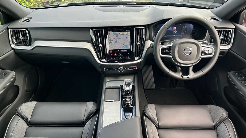 Volvo V60 Plus, B4 Mild hybrid, Petrol, Dark (Stunning 2026 Colour, Low Mileage! )