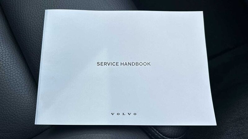 Volvo V90 Cross Country Plus, B5 AWD mild hybrid, Petrol (Very Rare Car, Fantastic Condition)