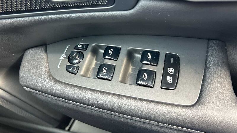 Volvo V90 Cross Country Plus, B5 AWD mild hybrid, Petrol (Very Rare Car, Fantastic Condition)