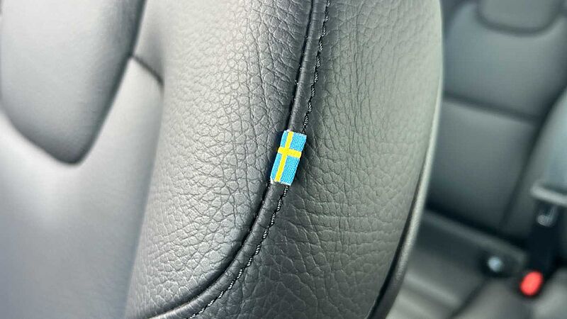 Volvo V90 Cross Country Plus, B5 AWD mild hybrid, Petrol (Very Rare Car, Fantastic Condition)