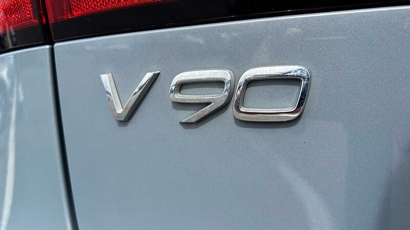 Volvo V90 Cross Country Plus, B5 AWD mild hybrid, Petrol (Very Rare Car, Fantastic Condition)