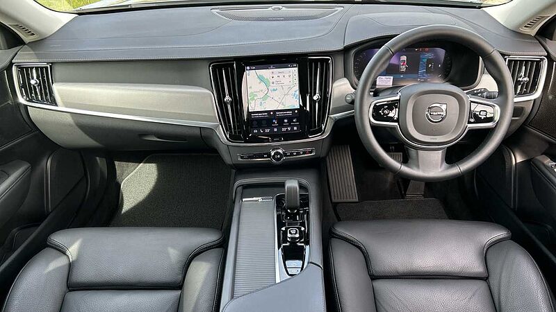 Volvo V90 Cross Country Plus, B5 AWD mild hybrid, Petrol (Very Rare Car, Fantastic Condition)