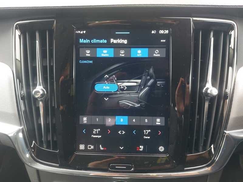Volvo V90 Plus, T6 AWD Plug-in hybrid, Electric/Petrol, Dark