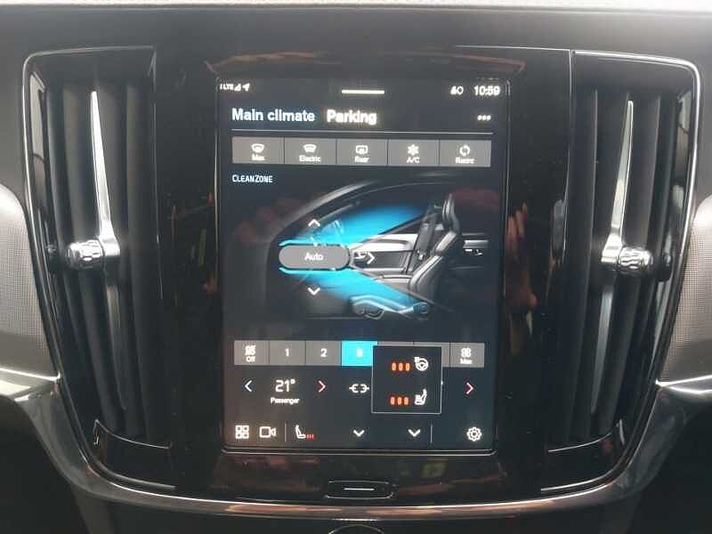 Volvo V90 Plus, T6 AWD Plug-in hybrid, Electric/Petrol, Dark