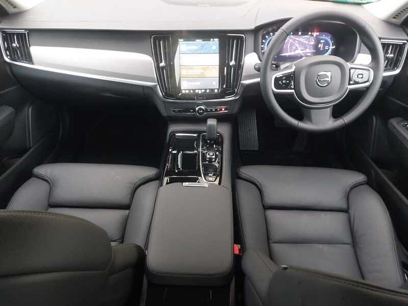 Volvo V90 Plus, T6 AWD Plug-in hybrid, Electric/Petrol, Dark