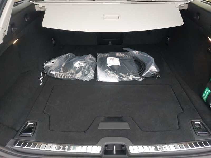 Volvo V90 Plus, T6 AWD Plug-in hybrid, Electric/Petrol, Dark