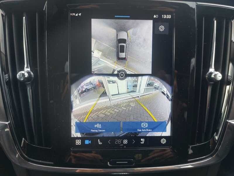 Volvo V90 Plus, T6 AWD Plug-in hybrid, Electric/Petrol, Dark