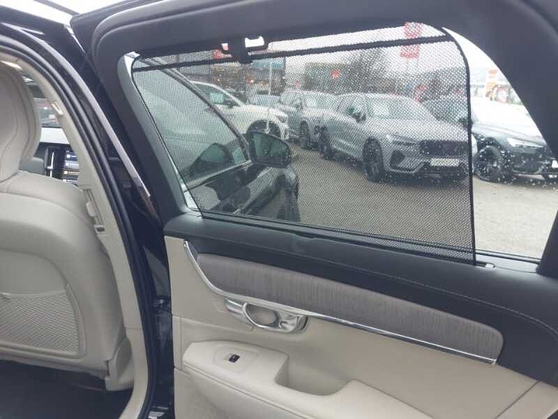 Volvo V90 Plus, T6 AWD Plug-in hybrid, Electric/Petrol, Dark