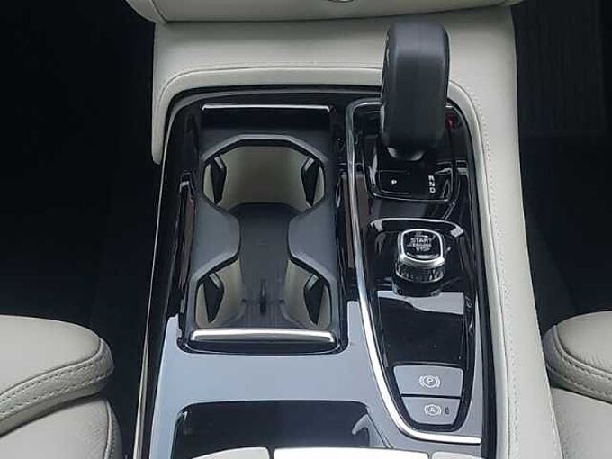 Volvo V90 Plus, T6 AWD Plug-in hybrid, Electric/Petrol, Dark